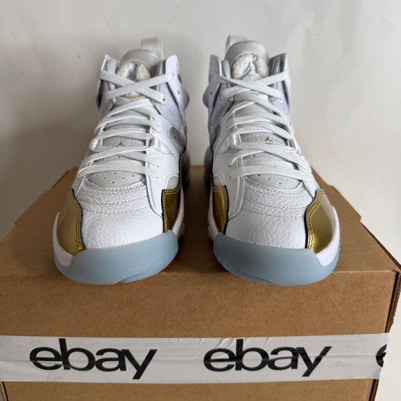 Nike Jordan Jumpman Two Trey Women's Size 8.5 Men's Size 7 White Gold DR9631 107 - Picture 4 of 8